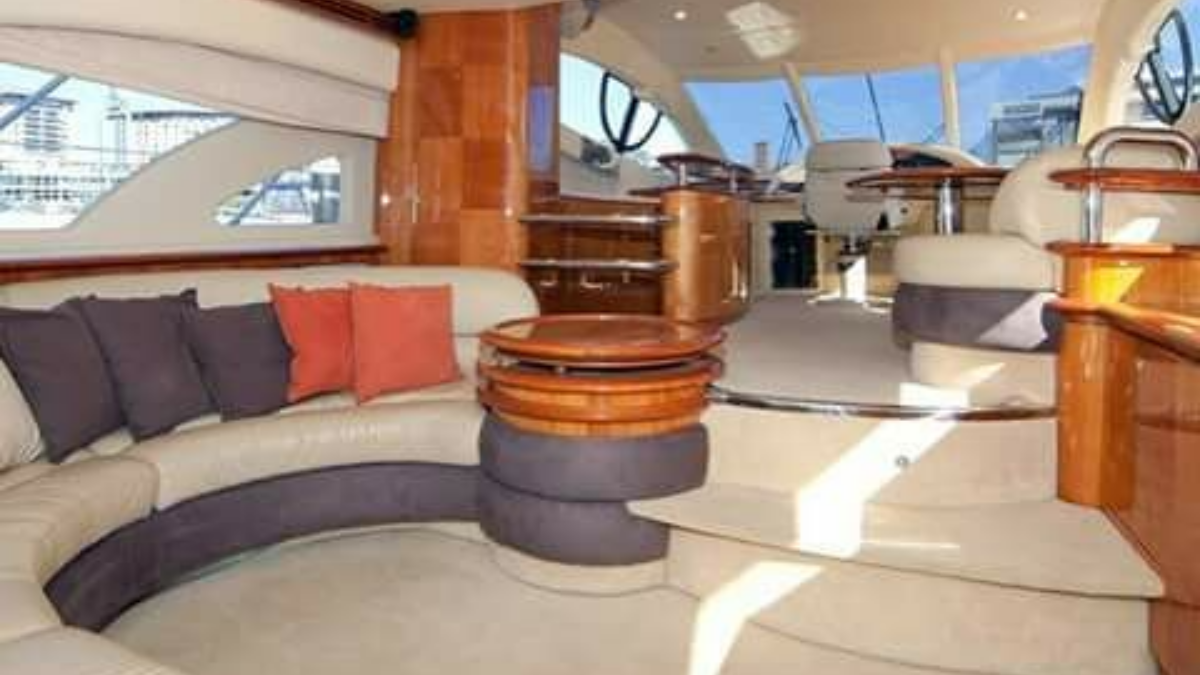 55 FT Azimut (4)
