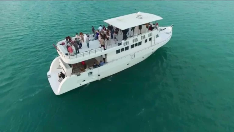 88 FT Gulf Craft (10)