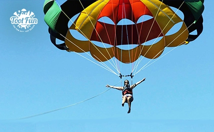 2-Parasailing-Dubai-copy.webp