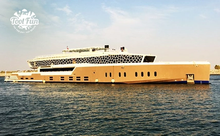 2New-Year-Yacht-Party-Tickets.webp