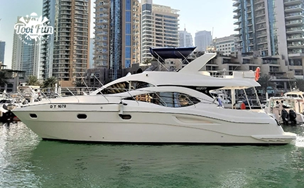 2Romantic-Yacht-Dinner-laptop-version-copy.webp