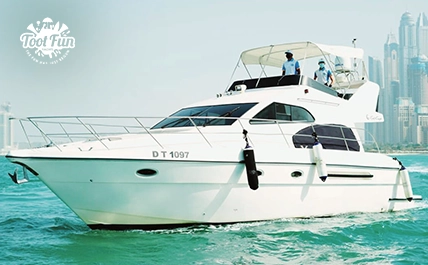 3Romantic-Yacht-Dinner-laptop-version-copy.webp