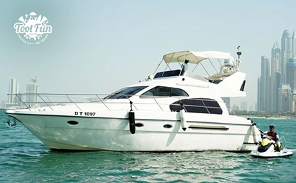 6yacht-with-jetski-Package-laptop-version-copy.webp