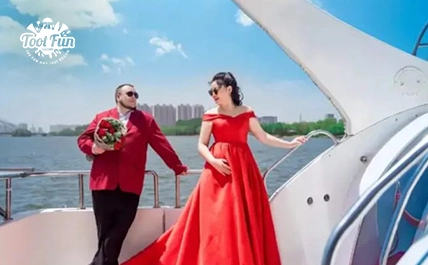 7-Yacht-Wedding-Dubai-laptop-version-copy-2.webp