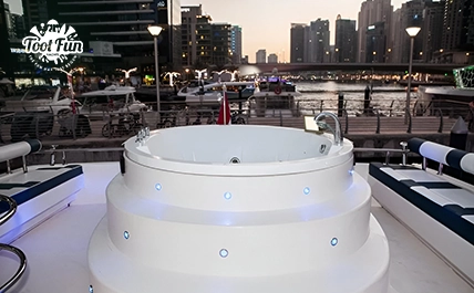 F1-90FT-Yacht-Rental-version-copy-2.webp