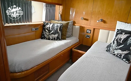 F1-92FT-Yacht-Rental-version-copy-6.webp