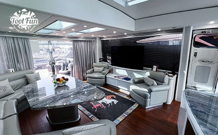 F1-97FT-Yacht-Rental-version-copy-5.webp