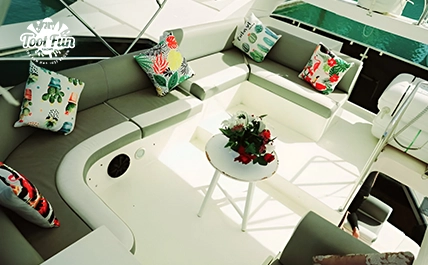 New-Year-48-FT-Yacht-version-copy-9.webp