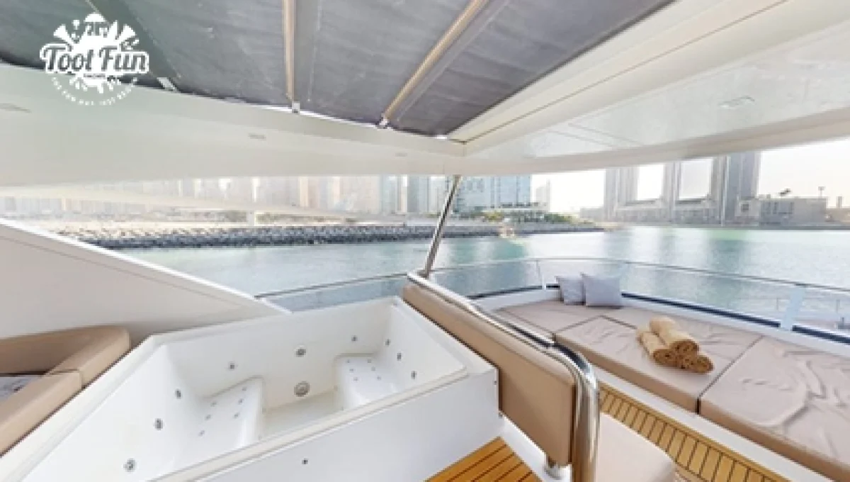 5-79-FT-Galleon-Superyacht-laptop-version-copy.webp