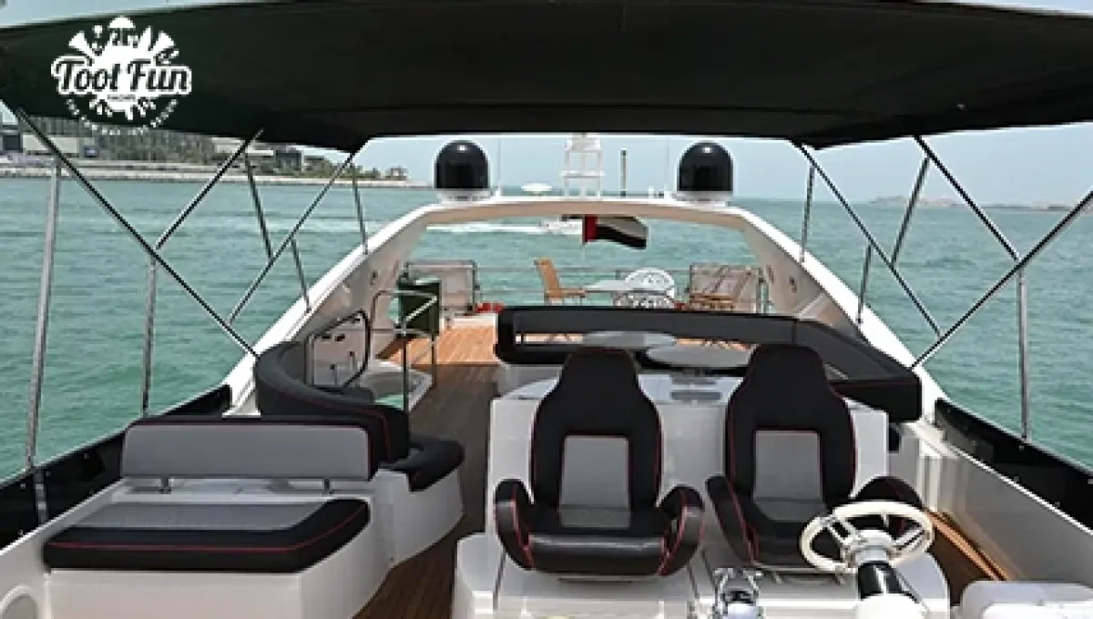 8-97-Sunseeker-Superyacht-laptop-version-copy.webp