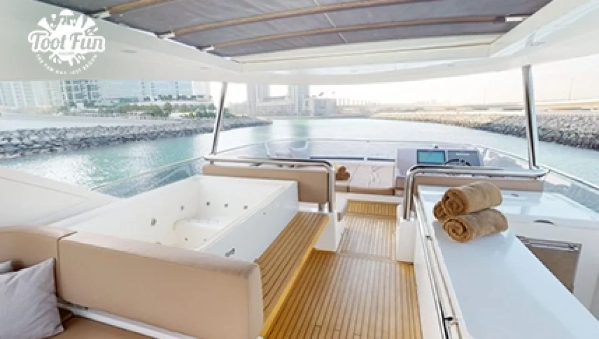 9-79-FT-Galleon-Superyacht-laptop-version-copy.webp