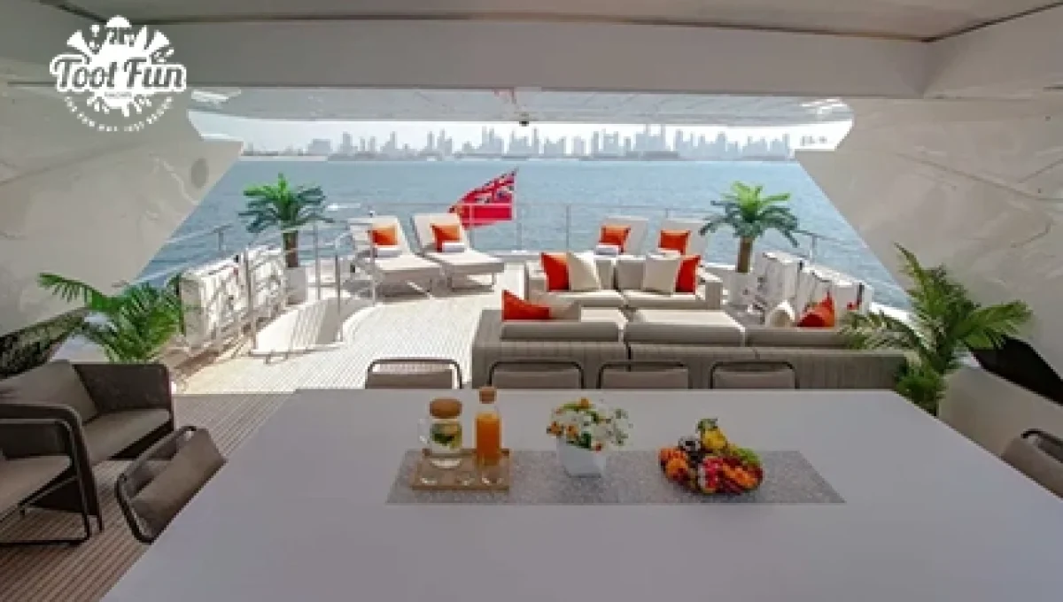 F1-116FT-Yacht-Rental-version-copy-2.webp