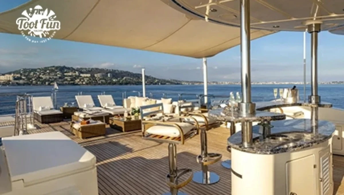 F1-165FT-Yacht-Rental-version-copy-8.webp